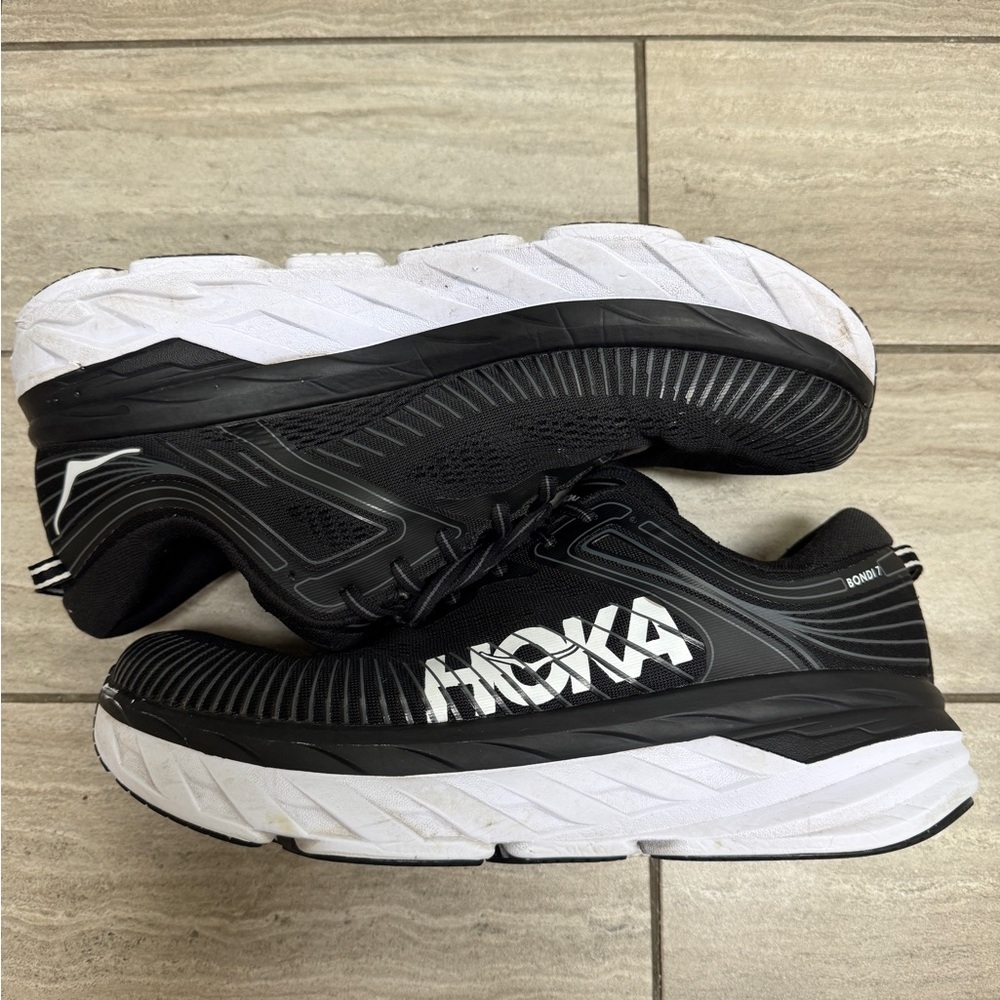 HOKA Bondi 7 Men's Black and White Running Shoes